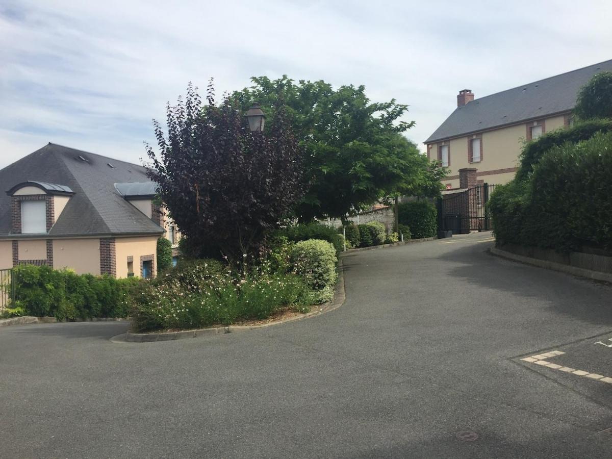 Beautiful Ground Floor 2 Bedroom Apartment Honfleur Exterior foto